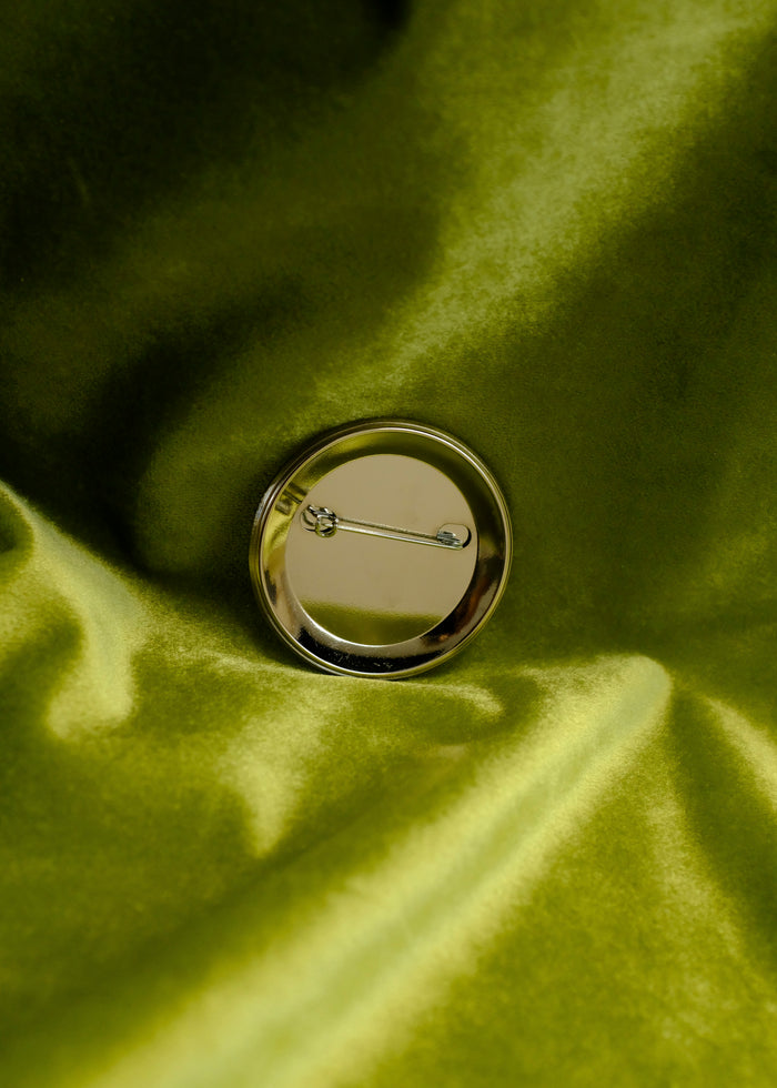 Silver 'Whereabouts of Darkness' Medium Metal Badge | TAKAHIROMIYASHITA TheSoloist. | DEPARTAMENTO