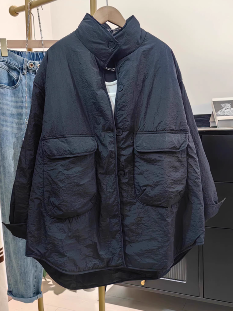 Oversized Utility Jacket with Curved Hem, Statement Pockets, Effortless Layering