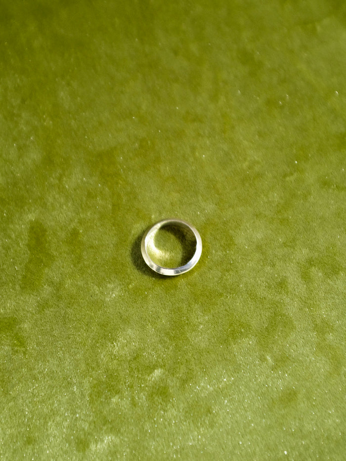 .925 Silver Triangle Band Ring | AI Studios | DEPARTAMENTO