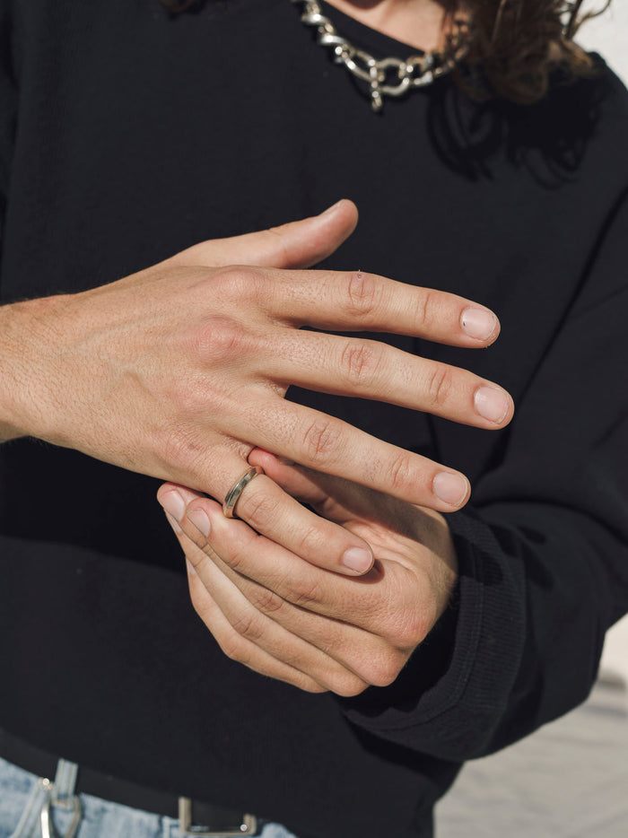 .925 Silver Triangle Band Ring | AI Studios | DEPARTAMENTO