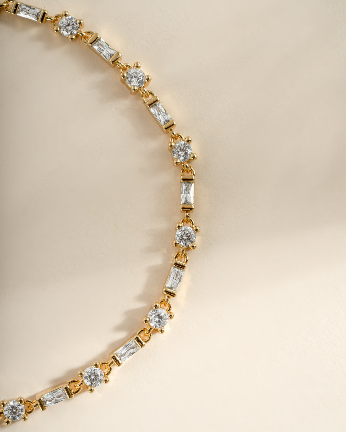 Baguette & Solitaire Diamond Bracelet