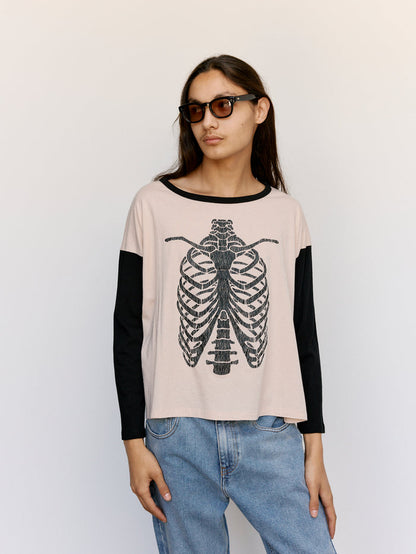Beige & Black Cotton Shrine B-Ball Tee | Second/Layer | DEPARTAMENTO
