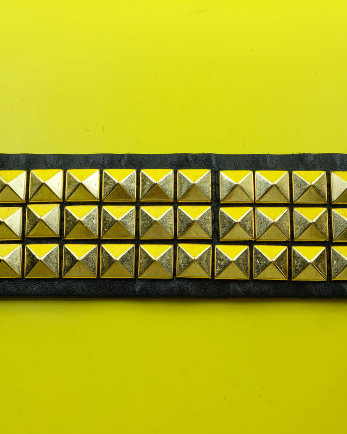 Black & Gold Pyramid Studded Large Buckle Belt | Ernest W. Baker | DEPARTAMENTO