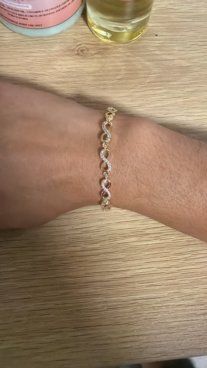 Brazalete infinito