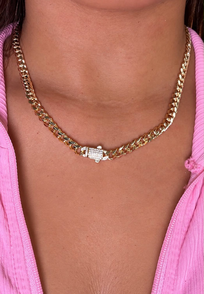Choker # 18