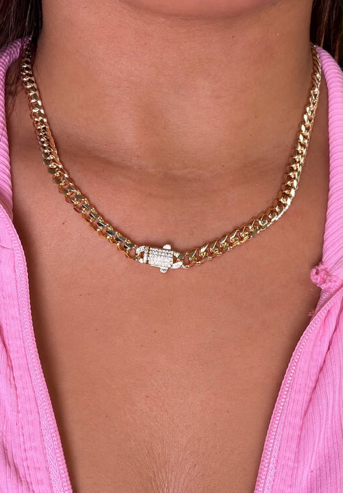 Choker # 18