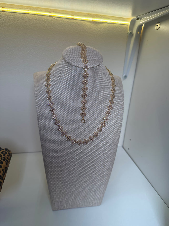 Golden Blossom Luxury Set
