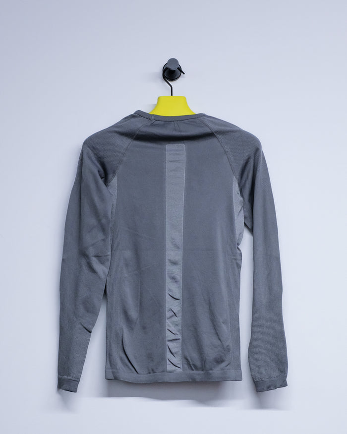 Gray Transport First Layer | GR10K | DEPARTAMENTO