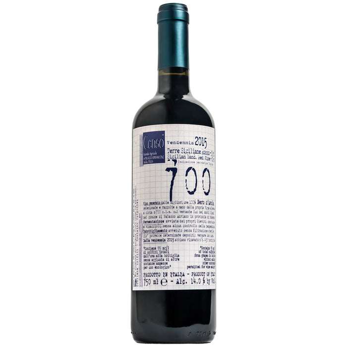 Il Censo Nero d'Avola wine bottle with dark glass and blue label