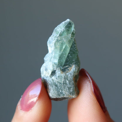 rough green kyanite
