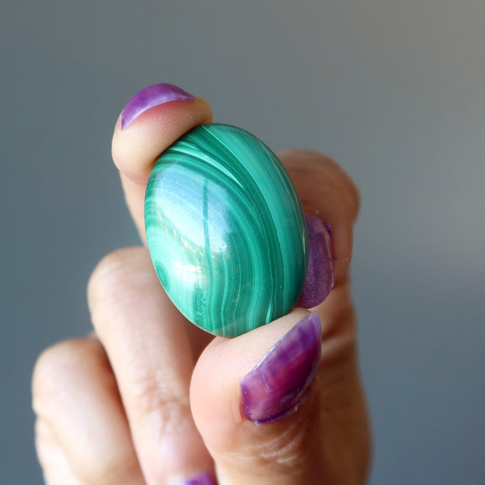 malachite oval cabochon