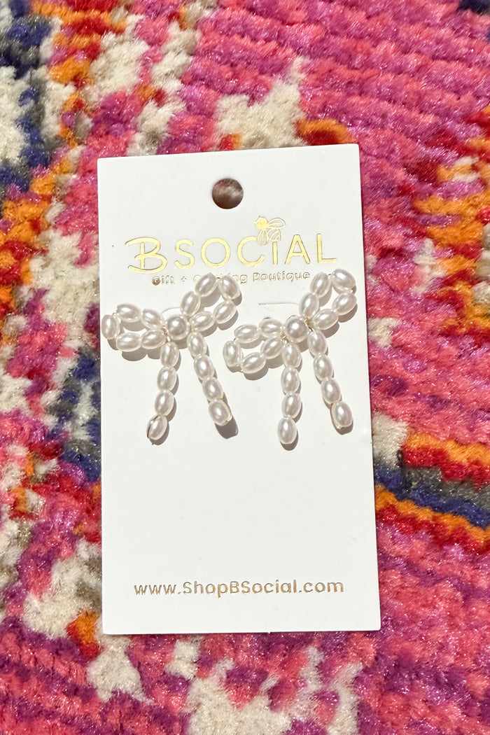 Pearl Beaded Bow Earring