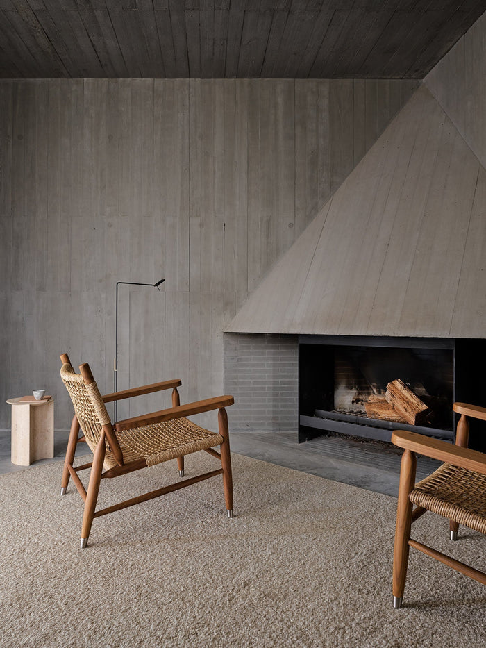 Pebble rug in Whippet