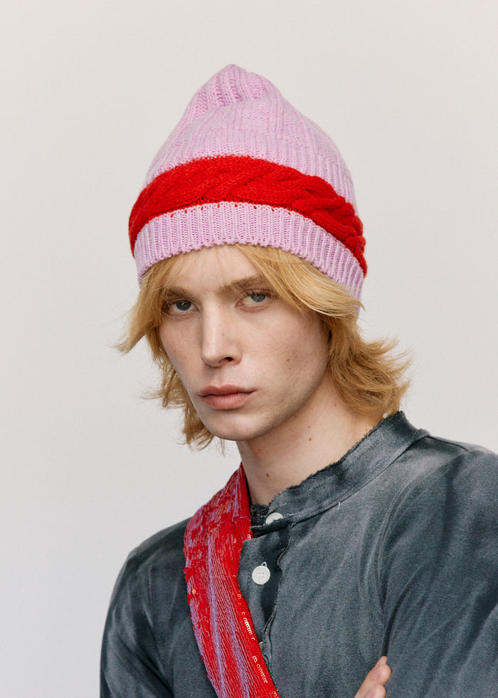 Pink & Red Merino Wool Aaron Knit Beanie | Edward Cuming | DEPARTAMENTO