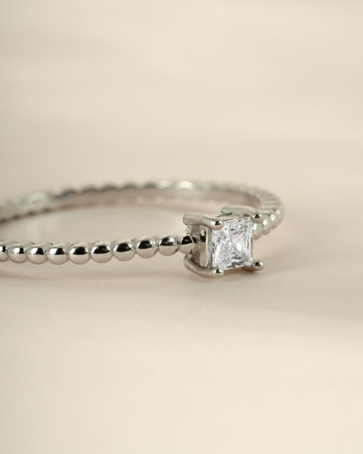 Princess Cut w Beaded Band
