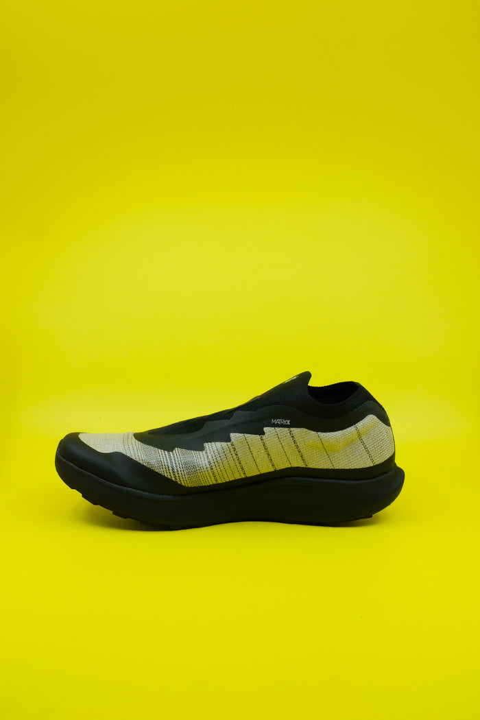 Pulsar Advanced in Black & Pewter | Salomon Advanced | DEPARTAMENTO