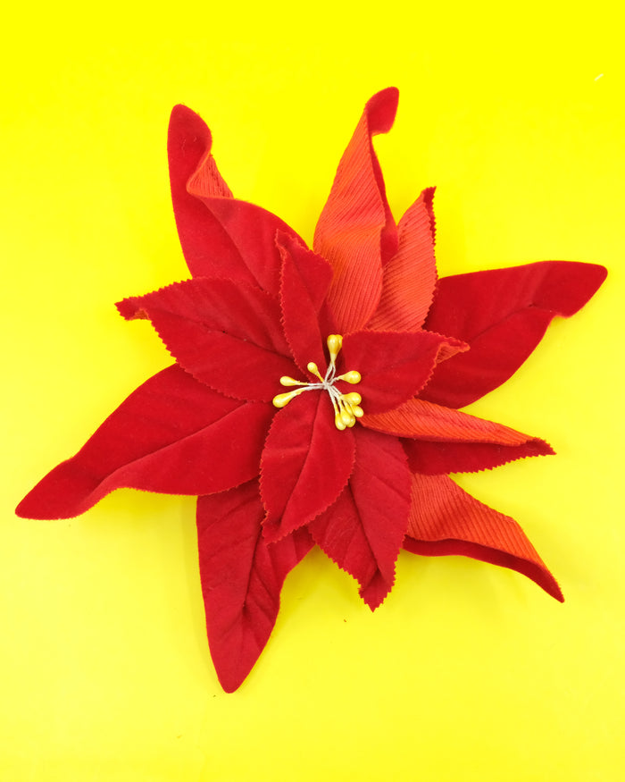 Red Velvet Poinsettia Brooch | JW Anderson | DEPARTAMENTO