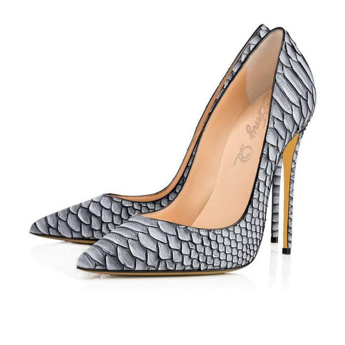 Stylish snakeskin pattern bridal high heels with a pointed toe design for elegant wedding attire