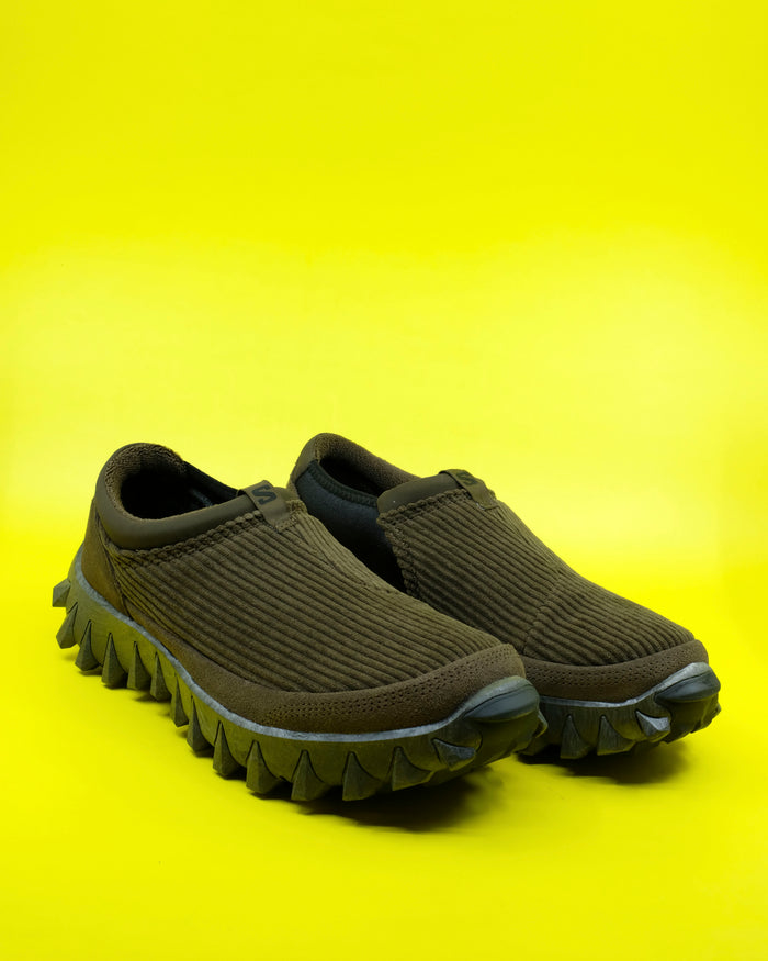 Snowclog Corduroy Delicioso / Black / Black