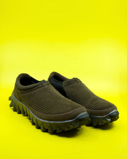 Snowclog Corduroy Delicioso / Black / Black