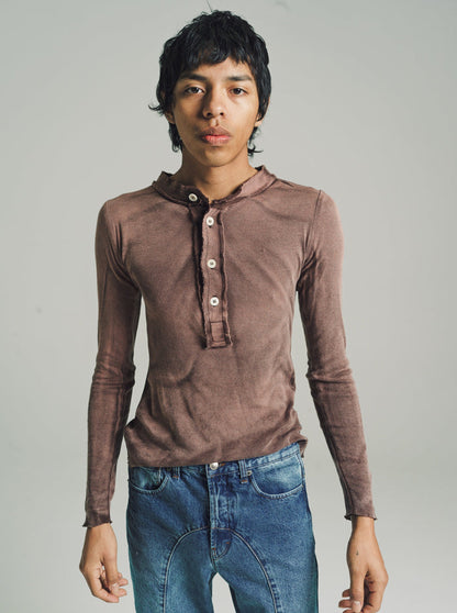 Washed Brown Light Cotton Jersey Raw Stacked Long Sleeve Henley | Edward Cuming | DEPARTAMENTO