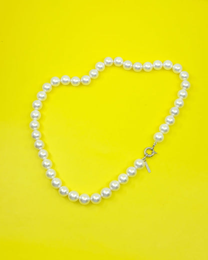 White Shell Pearl Necklace | Ernest W. Baker | DEPARTAMENTO