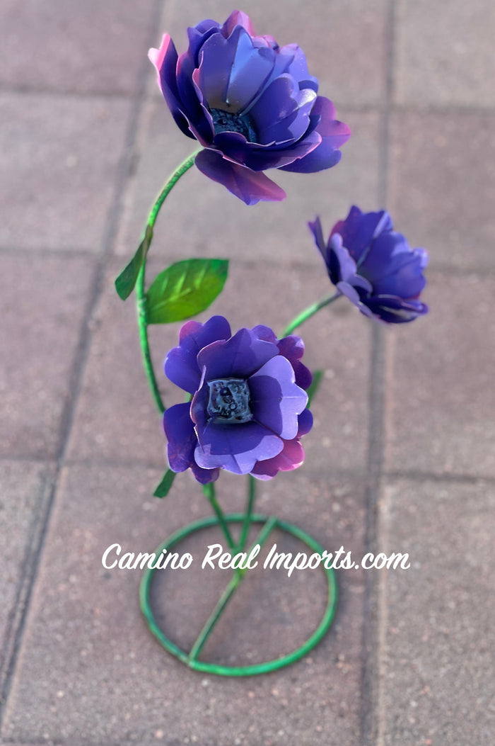Yard Art Metal Flowers Sculpture 22"  MFLWRMS001